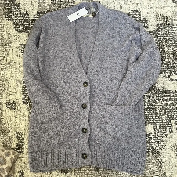 UGG JOSELYN CARDIGAN ~NWT~ size medium - Picture 2 of 5